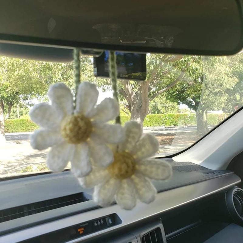 Crochet Daisy Auto Accessories Women Cute Rearview Mirror Charm Crafted Daisy Flower Gift Crochet Enthusiast Car Decoration Car Interior Aesthetics (White)
